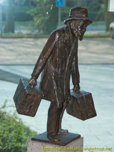Enschede -  Man met koffers