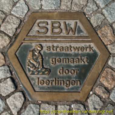 Gramsbergen -  Herinneringstegel Stichting Bevordering Wegenbouw