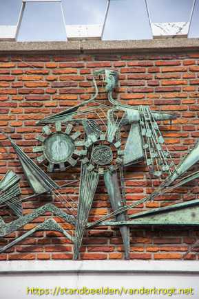Hengelo -  Hengelo te midden van oost en west