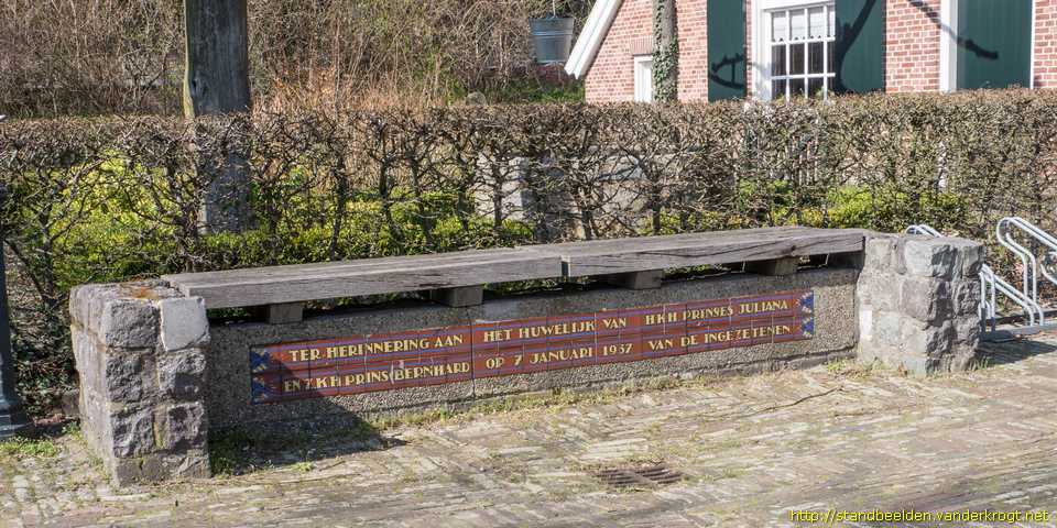 Markelo -  Juliana en Bernhard-bank
