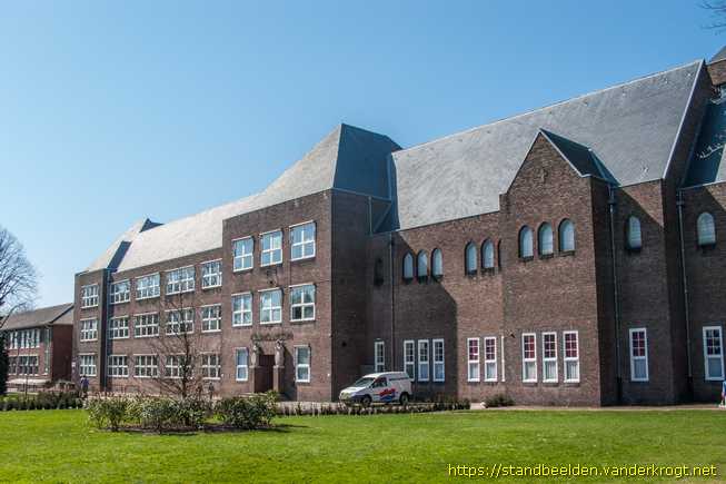 Oldenzaal -  Twee Carmelieten