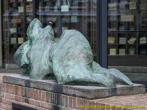 Oldenzaal -  Liggende figuur