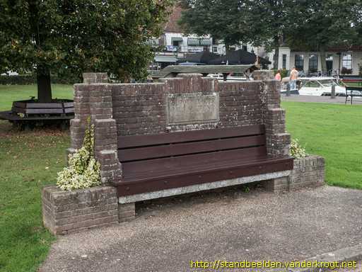 Blokzijl -  Burgemeester Bulten-bank