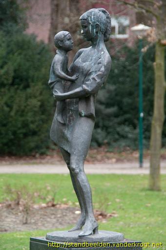 Baarn -  Moeder met kind