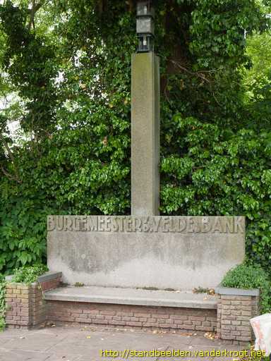 Loenen aan de Vecht - Burg. van de Velde-bank
