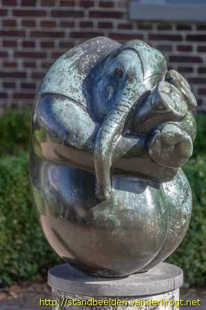 Leusden -  Olifantje in brons