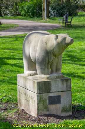 Utrecht -  Monument voor de Polar Bears