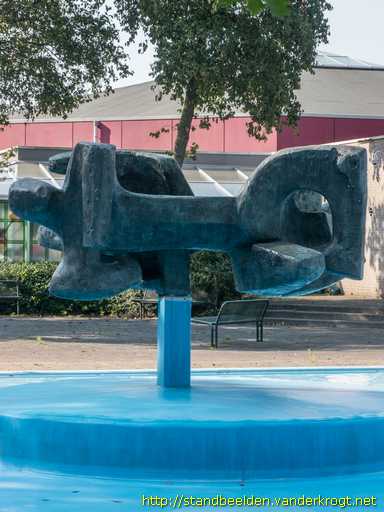 Utrecht -  Zwemmende figuren
