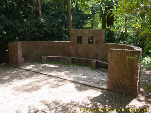 Driebergen-Rijsenburg -  Van Heemstra-bank