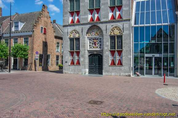 Vianen -  Kroningsdeksel Willem-Alexander en Máxima