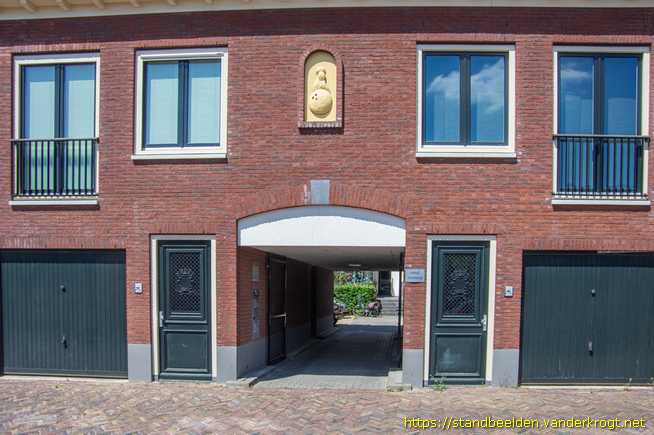 Vianen -  Bowlingbal en pins