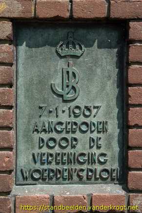 Woerden -  Juliana en Bernhard-bank