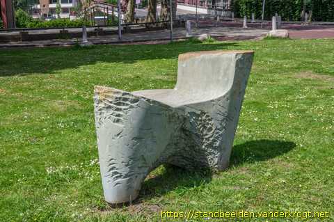 Woerden -  Three legged (Driepoot)