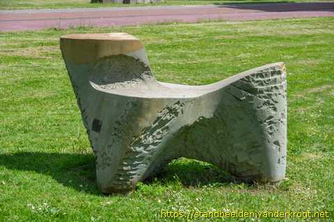 Woerden -  Three legged (Driepoot)