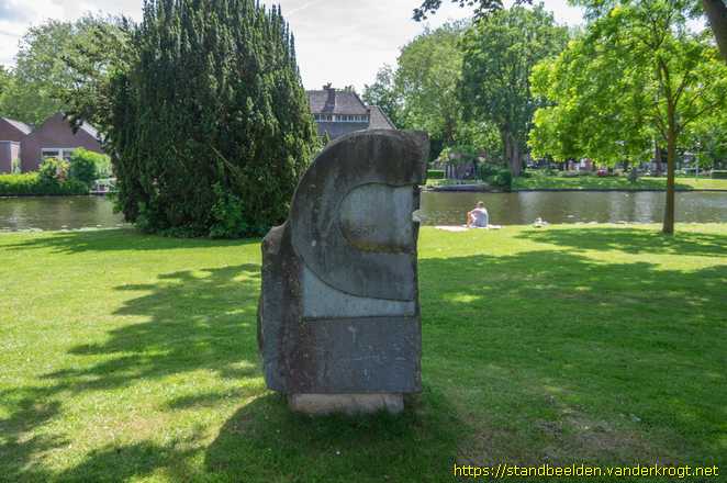 Woerden -  Monument voor de walvis