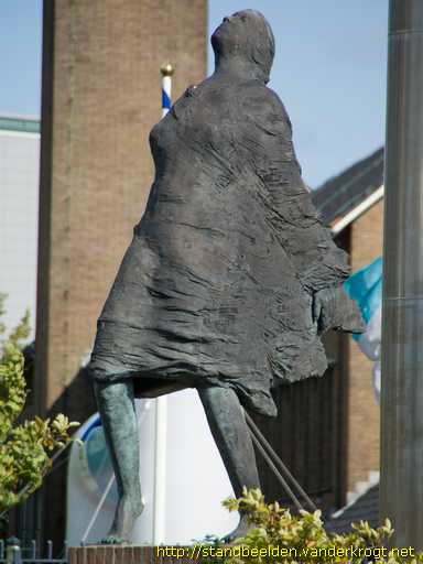 Middelburg -  Vrouw in de wind