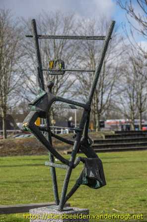 Zierikzee -  Jongen en meisje beklimmen de maatschappelijke ladder