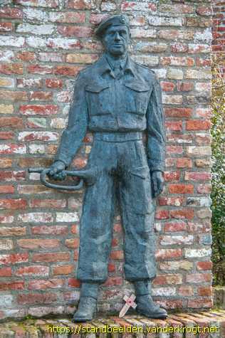 Serooskerke - Bevrijdingsmonument