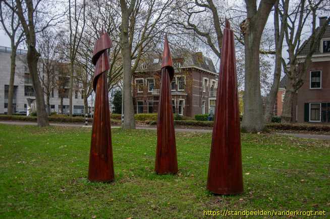 Rhoon -  Houten Spiralen
