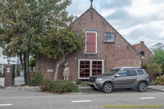 Hazerswoude-Rijndijk -  Man en vrouw