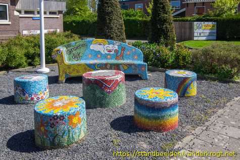 Hazerswoude-Rijndijk -  Social Sofa 'Groenendijk'