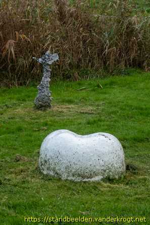 Barendrecht -  Vreemde planten en gevallen wolken