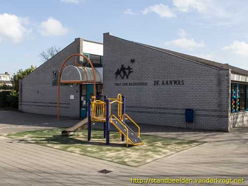 Zuidland -  Kinderen en duif