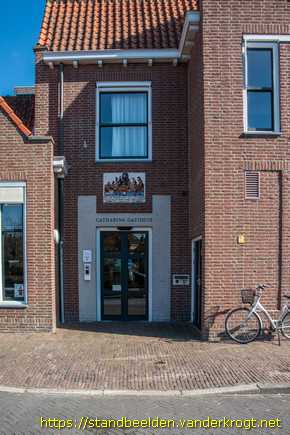 Brielle -  Gevelsteen Het Catharina Gasthuis
