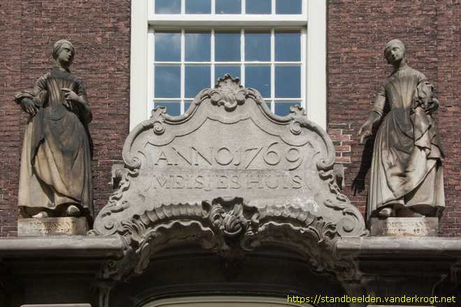 Delft -  Weesmeisjes
