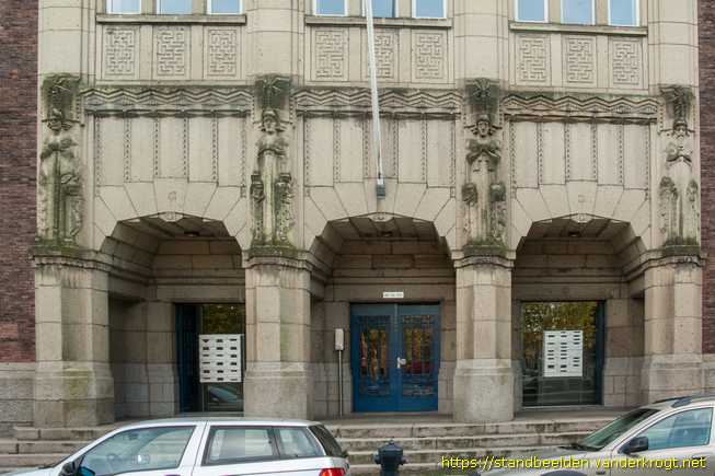 Delft -  Vier kariatyden