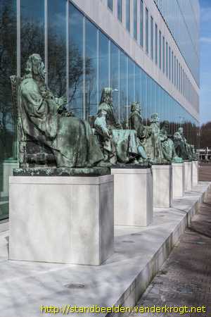 Den Haag -  Zes rechtsgeleerden