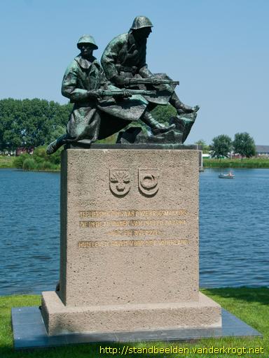 Den Haag - Monument Grenadiers en jagers