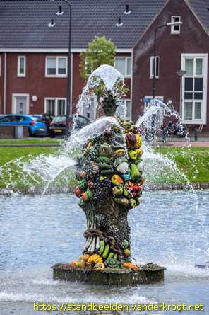 Den Haag - De Fruitface Fountain