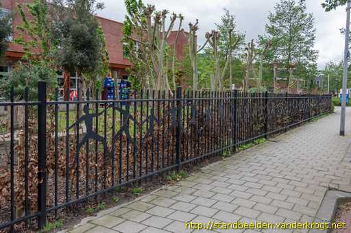 Den Haag -  Hekwerk The British School