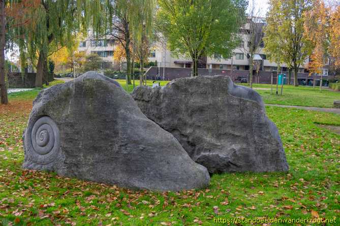 Den Haag -  Twee stenen
