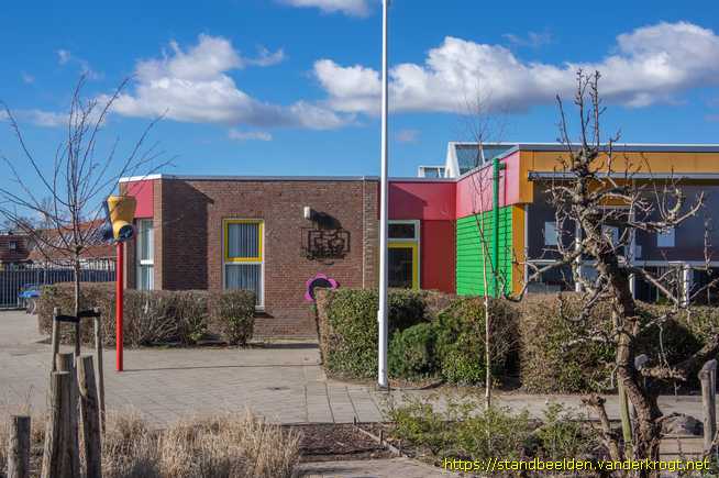 Oude-Tonge -  Lezend kind