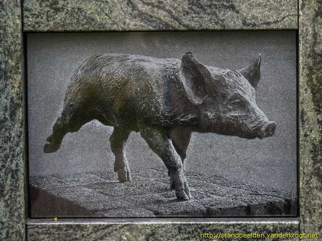 Hendrik-Ido-Ambacht -  Herinnering aan het gestolen kunstwerk 'Het varkentje'