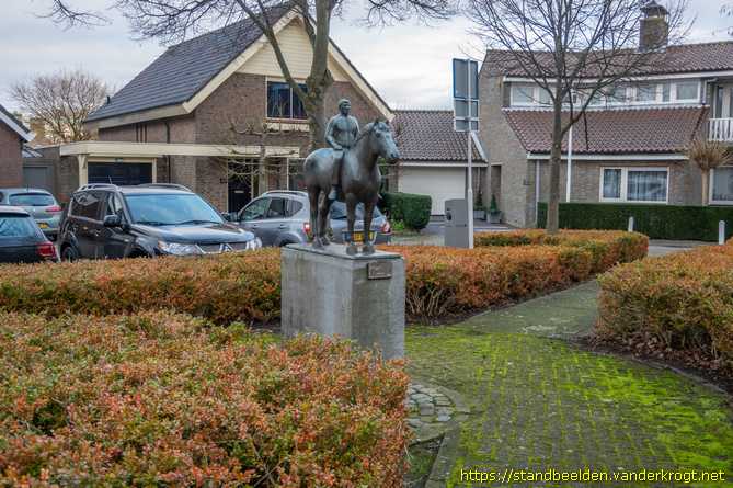 Katwijk aan den Rijn -  Man op paard