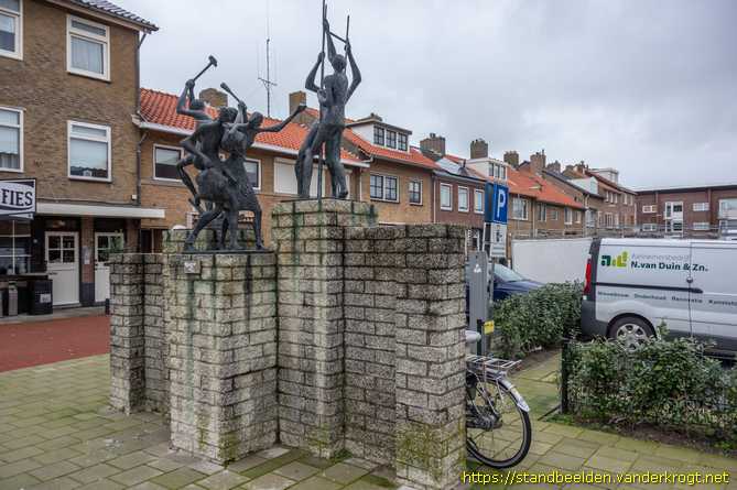 Katwijk aan Zee -  Afbraak, evacuatie en wederopbouw