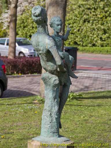 Krimpen aan den IJssel -  Moeder en kind