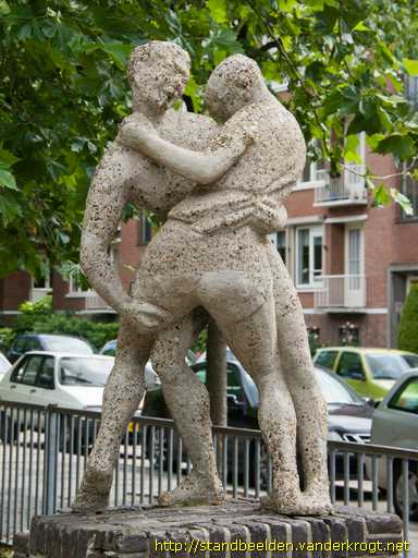 Leiden -  Worstelende jongens