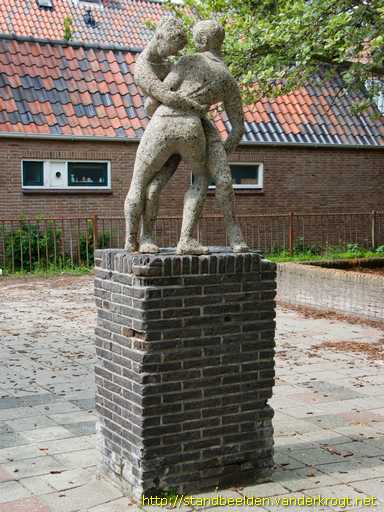 Leiden -  Worstelende jongens