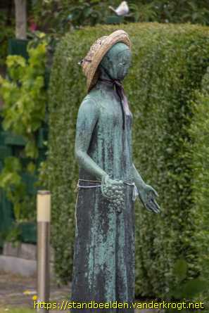 Leiden -  Vrouw met druiventros