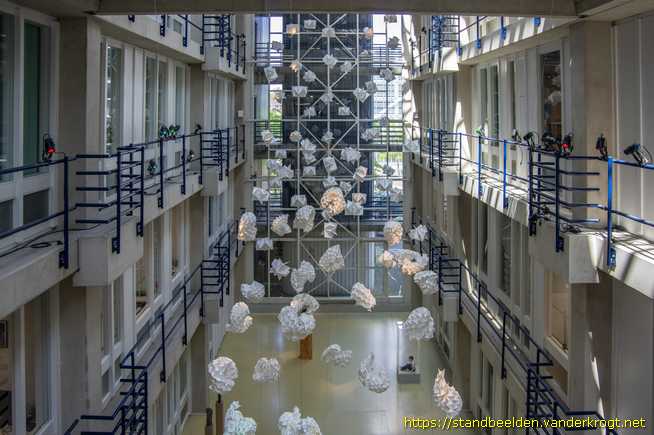 Leiden -  Folding Life