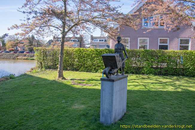 Nieuwerkerk aan den IJssel -  Stenenkruister