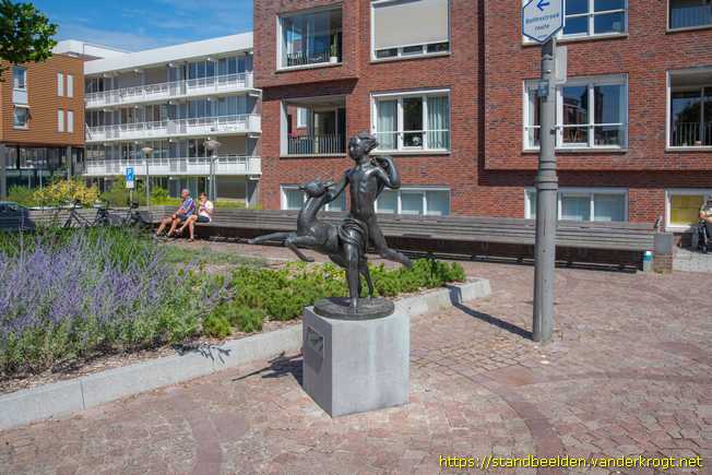 Noordwijk-Binnen -  Rennend Naakt met Hinde