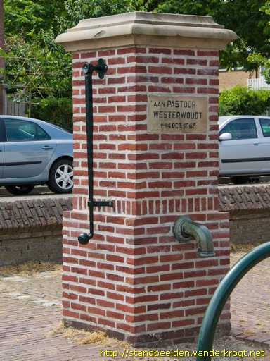 Noordwijkerhout -  Pastoor L. Westerwoudt (pomp)