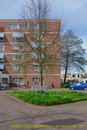 Papendrecht -  Koninklijk sierhek om koningslinde