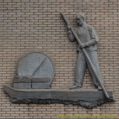 Pijnacker -  Manfiguur op veilingschuit