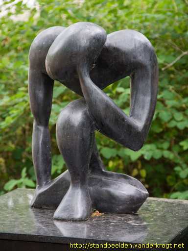 Rotterdam -  Knielend figuur